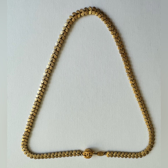 Chanel medallion cc logo gold metal necklace - vintage - Picture 2 of 4